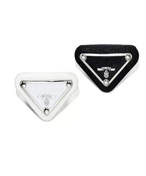 highly quality designer men women pins brooches luxurys brand letters brooch pin for suit dress pins fashion triangle jewerly8900756, Gray
highly quality designer men women pins brooches luxurys brand letters brooch pin for suit dress pins fashion triangle jewerly8900756, Gray