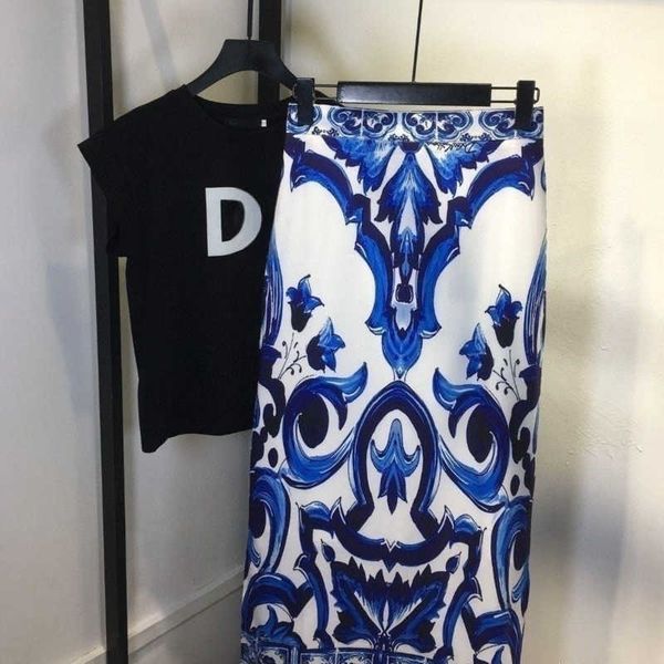 womens set designer skirt set fashion white temperament short-sleeved slim-fit long skirt women two-piece summer printed suit
womens set designer skirt set fashion white temperament short-sleeved slim-fit long skirt women two-piece summer printed suit