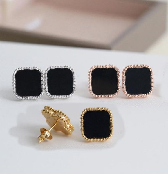 luxury designer clover stud earrings love earring classic charm earrings jewelry couple gift pendant screw party wedding cleefing 1363603, Golden;silver
luxury designer clover stud earrings love earring classic charm earrings jewelry couple gift pendant screw party wedding cleefing 1363603, Golden;silver