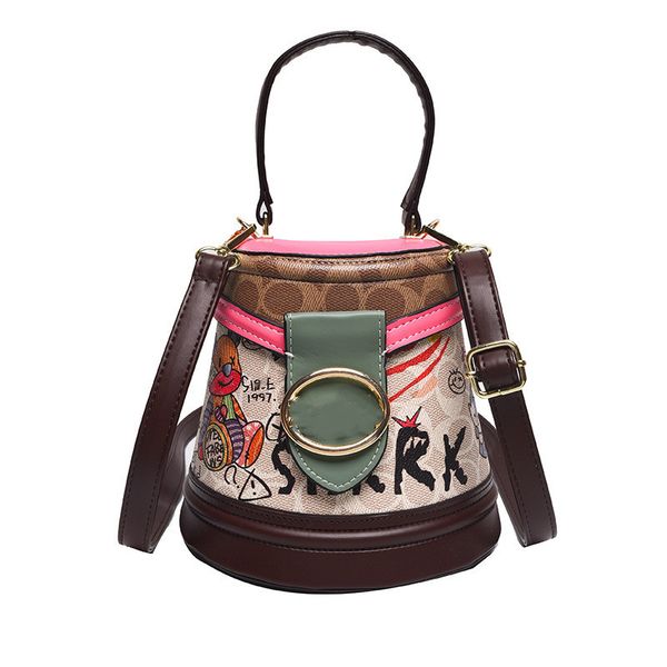 designer bags fashionable graffiti bucket bag for women's commuting shoulder bag with versatile texture casual bag letter crossbody bag
designer bags fashionable graffiti bucket bag for women's commuting shoulder bag with versatile texture casual bag letter crossbody bag