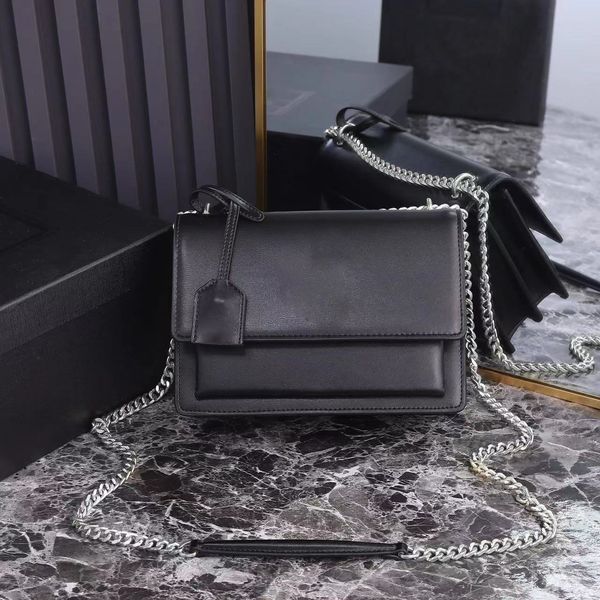 women's bag european and american fashion retro 2023 new chain bag versatile toothpick pattern one shoulder crossbody bag tide
women's bag european and american fashion retro 2023 new chain bag versatile toothpick pattern one shoulder crossbody bag tide