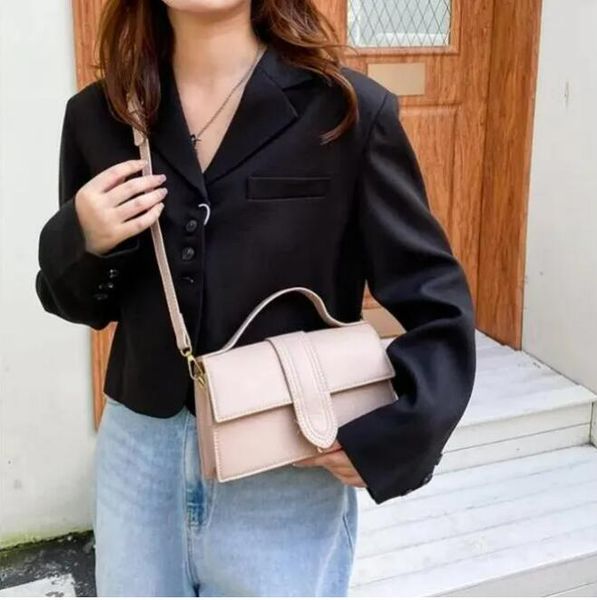 evening bags women handbags cross body jaquemus bags designer circle hand design high-grade texture single shoulder messenger cowhide thin s
evening bags women handbags cross body jaquemus bags designer circle hand design high-grade texture single shoulder messenger cowhide thin s