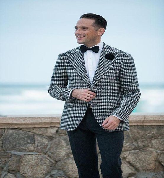 new classic design one button groom tuxedos groomsmen peak lapel man suit mens wedding suits jacketpantstie 10028452695, Black;gray
new classic design one button groom tuxedos groomsmen peak lapel man suit mens wedding suits jacketpantstie 10028452695, Black;gray