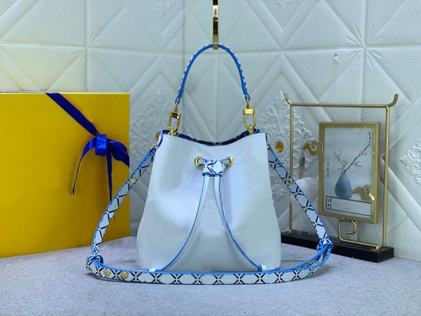 designer woman neonoe tote m22986 lady luxury monograms shoulder bags checked handle handbag with zip pocket casual totes purse backpack wat
designer woman neonoe tote m22986 lady luxury monograms shoulder bags checked handle handbag with zip pocket casual totes purse backpack wat