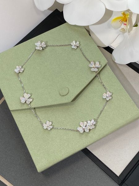 classic clover 9 flower necklaces designer brand women choker chains jewelry girls gift, Silver
classic clover 9 flower necklaces designer brand women choker chains jewelry girls gift, Silver