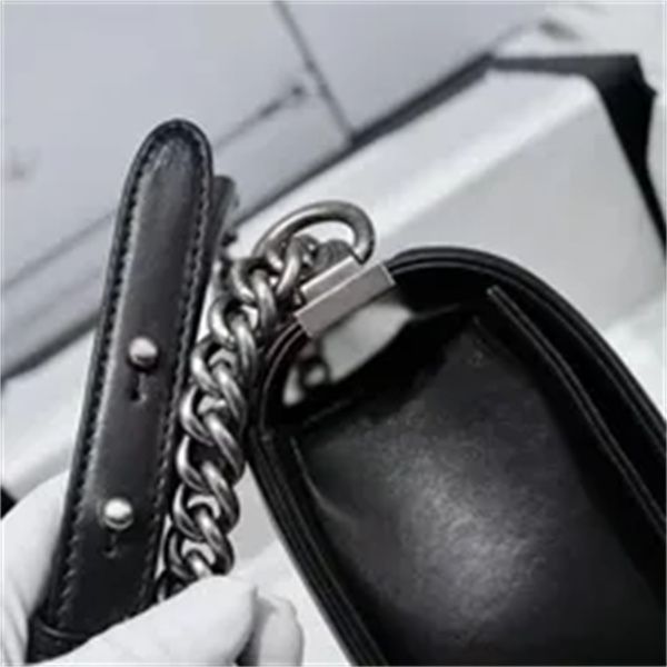 new chain women's one shoulder bag v-lock women's caviar mouth cover bag brand designer leather women's crossbody bag a2, Black
new chain women's one shoulder bag v-lock women's caviar mouth cover bag brand designer leather women's crossbody bag a2, Black