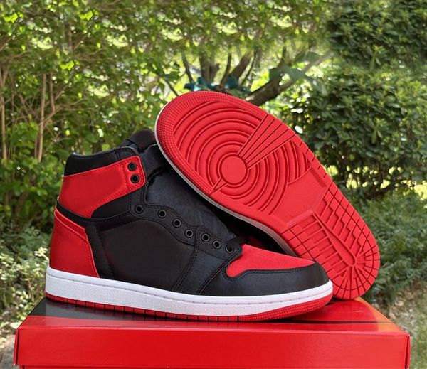 1 og satin bred men womens basketball shoes 1s black/university red-white outdoor sneakers fd4810-061 with original box eur 36-45
1 og satin bred men womens basketball shoes 1s black/university red-white outdoor sneakers fd4810-061 with original box eur 36-45