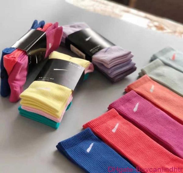 tie dyeing designer men women stockings cotton sports socks skateboard hiphop couple long sock 4v9e4008857, Black
tie dyeing designer men women stockings cotton sports socks skateboard hiphop couple long sock 4v9e4008857, Black