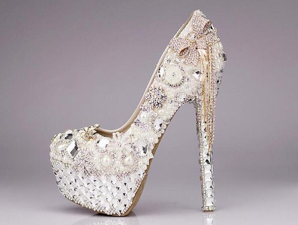 luxurious elegant crystals and pearls wedding dress bridal shoes crystal diamond lowheeled shoes woman lady dress sh5158604, Black
luxurious elegant crystals and pearls wedding dress bridal shoes crystal diamond lowheeled shoes woman lady dress sh5158604, Black