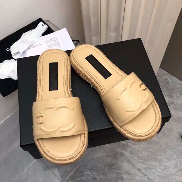 2023 new straw fisherman slippers designer channel slides ladies holiday slippers classic flat bottom slippers casual sandals fashion, Black
2023 new straw fisherman slippers designer channel slides ladies holiday slippers classic flat bottom slippers casual sandals fashion, Black