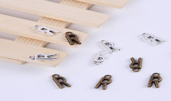 2015new fashion antique silvercopper plated metal alloy selling az alphabet letter r charms floating 1000pcslot 018x9297767, Bronze;silver
2015new fashion antique silvercopper plated metal alloy selling az alphabet letter r charms floating 1000pcslot 018x9297767, Bronze;silver