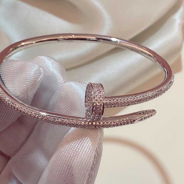 full diamond nail bracelet for women gold plated cnc craft light luxury design geometric style, Golden;silver
full diamond nail bracelet for women gold plated cnc craft light luxury design geometric style, Golden;silver