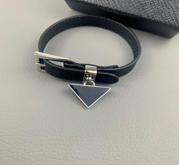 arrival triangle leather charm bracelets ladies cow genuine leathers belt triangles design bracelet punk hip hop jewelry accessori5991878, Golden;silver
arrival triangle leather charm bracelets ladies cow genuine leathers belt triangles design bracelet punk hip hop jewelry accessori5991878, Golden;silver