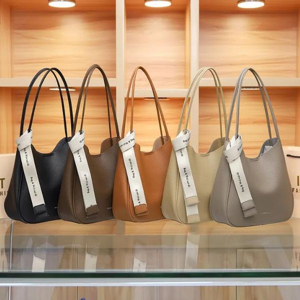 hobo underarm bag 2023 ladies handbags crocodile print underarm bag fashion internet celebrity ladies shoulder bag 765
hobo underarm bag 2023 ladies handbags crocodile print underarm bag fashion internet celebrity ladies shoulder bag 765