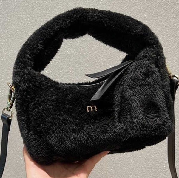 miu bag miu handbag ladies underarm hobo bags furry hand-held designer shoulder bag luxury purse travel tote single product fashion wholesal
miu bag miu handbag ladies underarm hobo bags furry hand-held designer shoulder bag luxury purse travel tote single product fashion wholesal