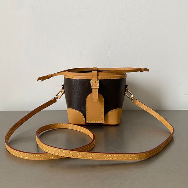 mini bucket bag luxury designer crossbody shoulder bags handbag women's fashion leather handbags handbag wholesale removable shoulders
mini bucket bag luxury designer crossbody shoulder bags handbag women's fashion leather handbags handbag wholesale removable shoulders