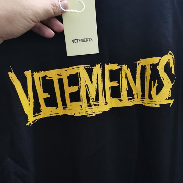 t-shirt vetements embroidery t shirt men women 1:1 haruku highquality vetements tee front big black 100% contton tee, White
t-shirt vetements embroidery t shirt men women 1:1 haruku highquality vetements tee front big black 100% contton tee, White