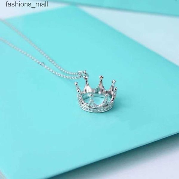 designer luxury crown necklace pendant high fashion jewelry accessories silver necklace gift
designer luxury crown necklace pendant high fashion jewelry accessories silver necklace gift