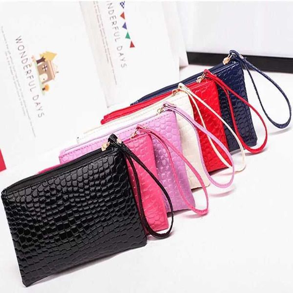 hand held bags are affordable and convenient. there are many zero wallets gifts small bags bulk goods only black other colors only integer
hand held bags are affordable and convenient. there are many zero wallets gifts small bags bulk goods only black other colors only integer