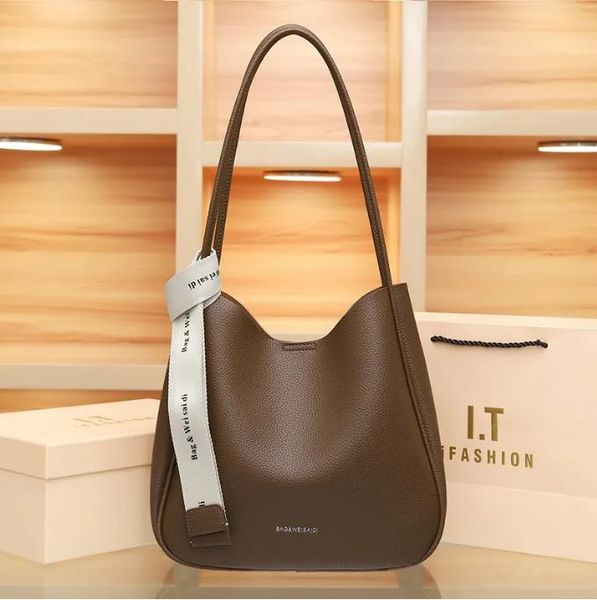 hobo underarm bag 2023 ladies handbags crocodile print underarm bag fashion internet celebrity ladies shoulder bag7899
hobo underarm bag 2023 ladies handbags crocodile print underarm bag fashion internet celebrity ladies shoulder bag7899