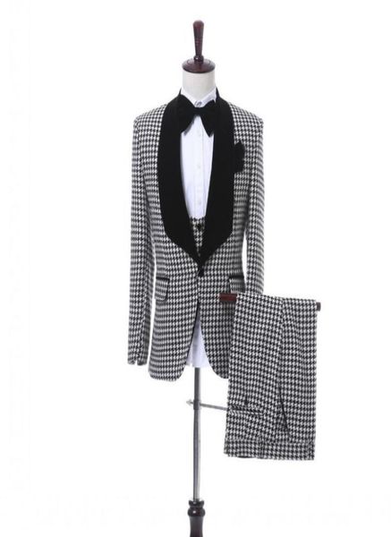 new arrival one button houndstooth wedding groom tuxedos shawl lapel groomsmen men suits prom blazer jacketpantsvesttie w304243312, Black;gray
new arrival one button houndstooth wedding groom tuxedos shawl lapel groomsmen men suits prom blazer jacketpantsvesttie w304243312, Black;gray