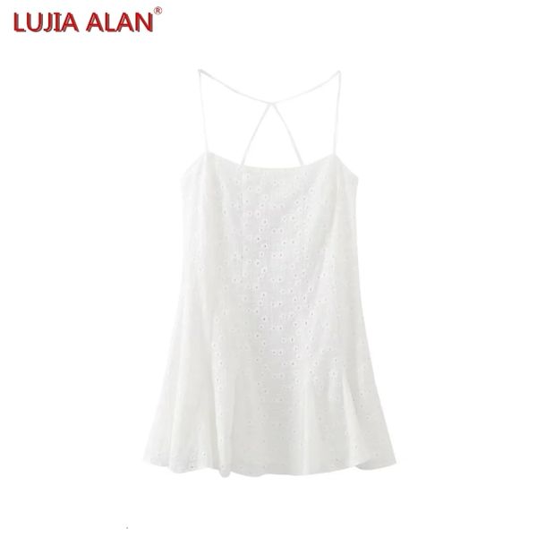 basic casual dresses summer women hollow embroidery white halter mini dress female slim fit vestidos lujia alan wd2911 230715, Black;gray
basic casual dresses summer women hollow embroidery white halter mini dress female slim fit vestidos lujia alan wd2911 230715, Black;gray