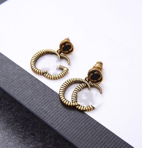 luxury designer jewelry women earrings letter studs with stamp brass with gold plated diamond earring elegant new fashion jewelry1563669, Golden;silver
luxury designer jewelry women earrings letter studs with stamp brass with gold plated diamond earring elegant new fashion jewelry1563669, Golden;silver