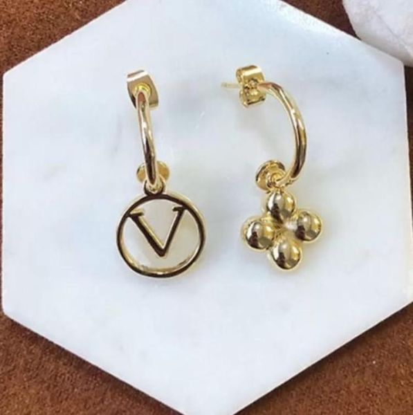 fashion diamond pendent earrings for women gold flowers earring designer jewelry luxury love stud hoops studs womens wedding studs2167362, Golden;silver
fashion diamond pendent earrings for women gold flowers earring designer jewelry luxury love stud hoops studs womens wedding studs2167362, Golden;silver