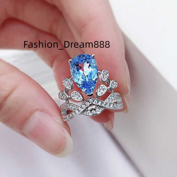 wedding rings a butterfly 925 sterling silver crown luxury pear cut simulation moissanite aqumarine diamond wedding ring fine jewelry, Slivery;golden
wedding rings a butterfly 925 sterling silver crown luxury pear cut simulation moissanite aqumarine diamond wedding ring fine jewelry, Slivery;golden