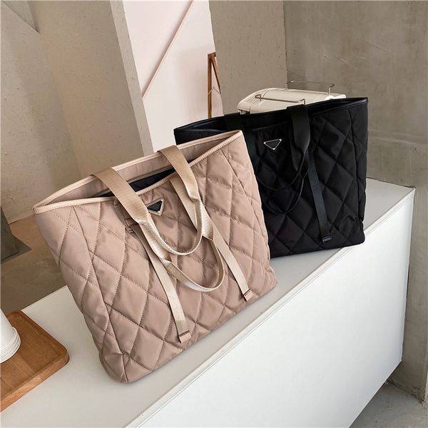 plaid embroidered thread womens bag tote bags fashion large capacity shopping bag ladies shoulder bag trendy fashion nylon cloth handbag und
plaid embroidered thread womens bag tote bags fashion large capacity shopping bag ladies shoulder bag trendy fashion nylon cloth handbag und
