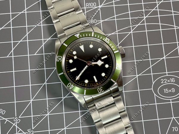 Mens Watch High Quality Watch Designer Watches 41mm Black Bay Automatic Movement Fashion Mechanical Sapphire Movement Mean Vesace Watch Luminous, Blue 
Mens Watch High Quality Watch Designer Watches 41mm Black Bay Automatic Movement Fashion Mechanical Sapphire Movement Mean Vesace Watch Luminous, Blue