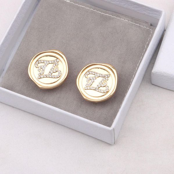 simple 18k gold plated 925 silver luxury brand designers letters stud geometric famous women heart tassels crystal rhinestone pear6264506, Golden;silver
simple 18k gold plated 925 silver luxury brand designers letters stud geometric famous women heart tassels crystal rhinestone pear6264506, Golden;silver