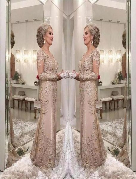 2018 luxury mother of the bride dresses v neck long sleeves crystal beaded mermaid lace applique plus size party evening wedding g9652107, Black;red
2018 luxury mother of the bride dresses v neck long sleeves crystal beaded mermaid lace applique plus size party evening wedding g9652107, Black;red