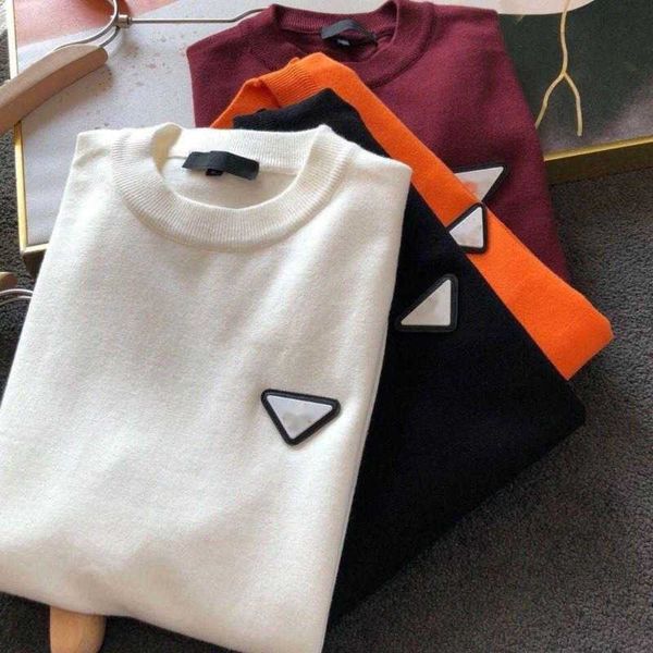 high version wool knitwear womens sweater luxury designer sweaters women knit shirt warm bottoming tshirt classics embroidery casual sweatsh, White;black
high version wool knitwear womens sweater luxury designer sweaters women knit shirt warm bottoming tshirt classics embroidery casual sweatsh, White;black