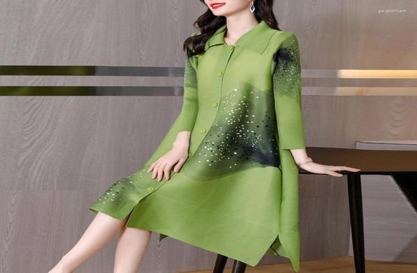 casual dresses miyake pleated dress women summer lapel collar singlebreasted loose printing large size mm mother fashion for5729712, Black;gray
casual dresses miyake pleated dress women summer lapel collar singlebreasted loose printing large size mm mother fashion for5729712, Black;gray