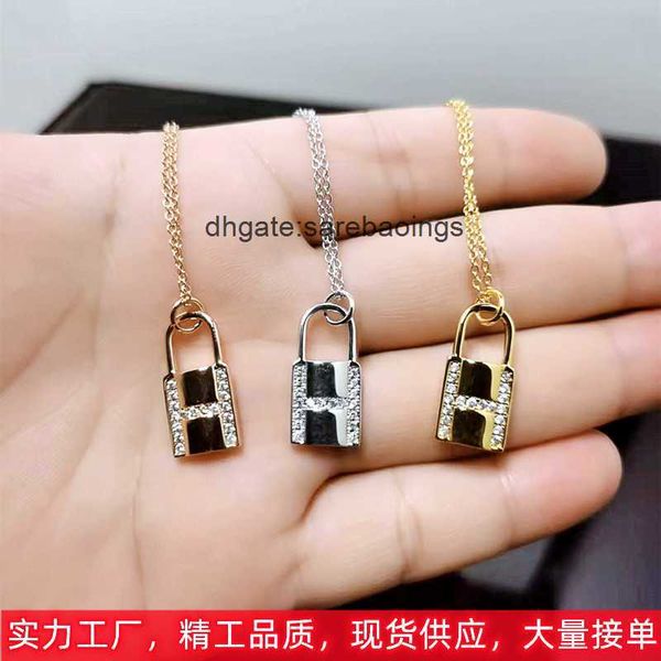 aher max designer luxury h letter diamond inlaid lock necklace product pig nose enamel full collar chain, Silver
aher max designer luxury h letter diamond inlaid lock necklace product pig nose enamel full collar chain, Silver