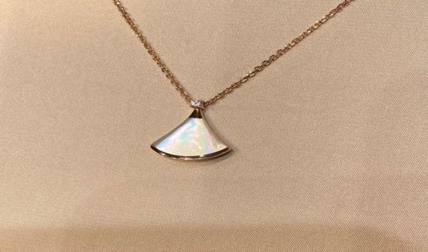 no fade color luxurious quality fan shape with nature shell and sparkly diamond for women engagement jewelry gift ps810225685365272683, Silver
no fade color luxurious quality fan shape with nature shell and sparkly diamond for women engagement jewelry gift ps810225685365272683, Silver