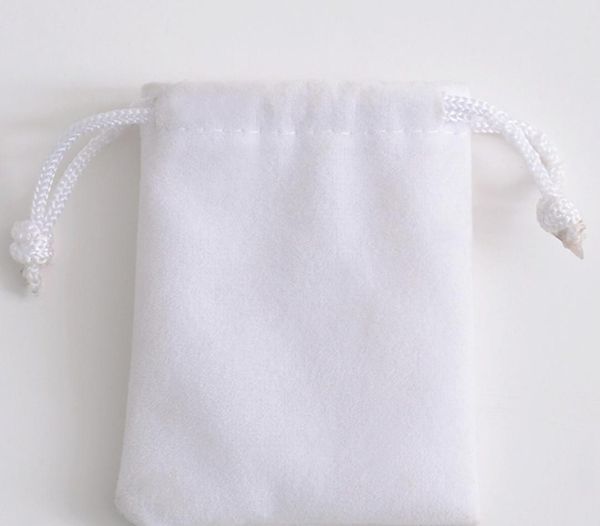 3 sizes pure white velvet jewelry pouch gift present package fit for necklace bracelet earring christmas bags8318644, Pink;blue
3 sizes pure white velvet jewelry pouch gift present package fit for necklace bracelet earring christmas bags8318644, Pink;blue