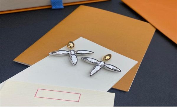 luxury designer jewelry stud women earring letter earrings copper gold plated elegant wing charm earrings fashion new style9199475, Golden
luxury designer jewelry stud women earring letter earrings copper gold plated elegant wing charm earrings fashion new style9199475, Golden