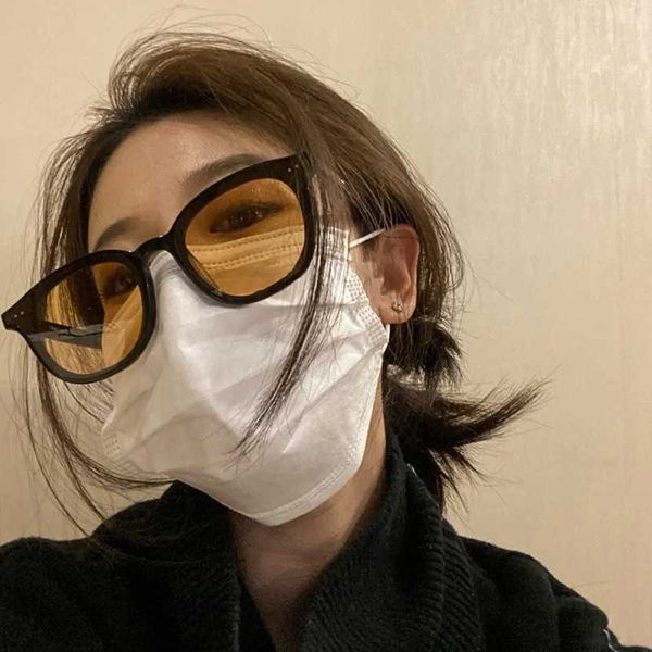net red with the same style fashion small frame korean version ins tide sunglasses personality street p sunglasses, White;black
net red with the same style fashion small frame korean version ins tide sunglasses personality street p sunglasses, White;black