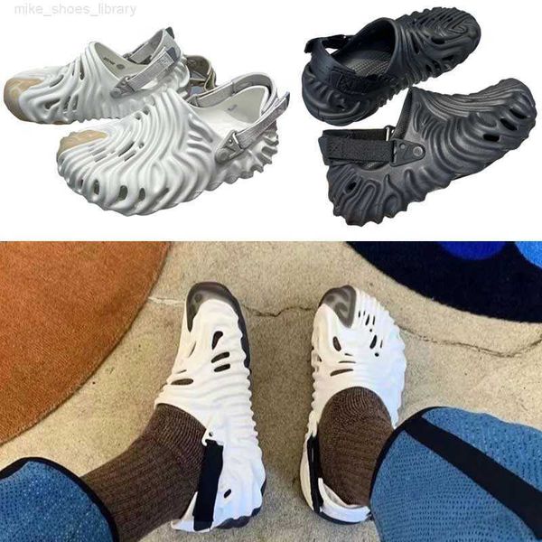 2022 new sandals capsule mens womens personality trend fingerprint design upper bump texture fashion summer playing beach shoes, Black
2022 new sandals capsule mens womens personality trend fingerprint design upper bump texture fashion summer playing beach shoes, Black