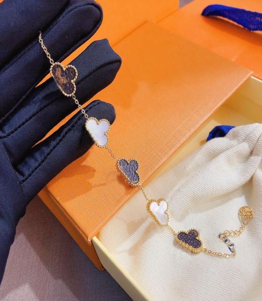 fashion design cuff link chains luxury jewelry charm bracelet classic accessories elegant senior party travel essential9657335, Black
fashion design cuff link chains luxury jewelry charm bracelet classic accessories elegant senior party travel essential9657335, Black
