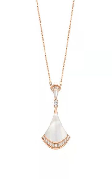 luxury designer fanshaped pendant necklaces jewelry for women fashion designers brand full diamond titanium steel simple pendants1259351, Silver
luxury designer fanshaped pendant necklaces jewelry for women fashion designers brand full diamond titanium steel simple pendants1259351, Silver