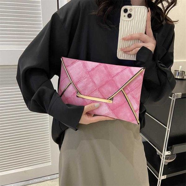 leisure trend new envelope bag 2023 summer leisure fashion handheld bag fashionable and minimal westernized women's bag
leisure trend new envelope bag 2023 summer leisure fashion handheld bag fashionable and minimal westernized women's bag