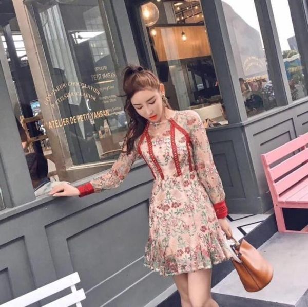 casual dresses 2021 designer women lace hollow out mini dress fashion oneck summer slim flower embroidery ruffle pleated lad9071299, Black;gray
casual dresses 2021 designer women lace hollow out mini dress fashion oneck summer slim flower embroidery ruffle pleated lad9071299, Black;gray