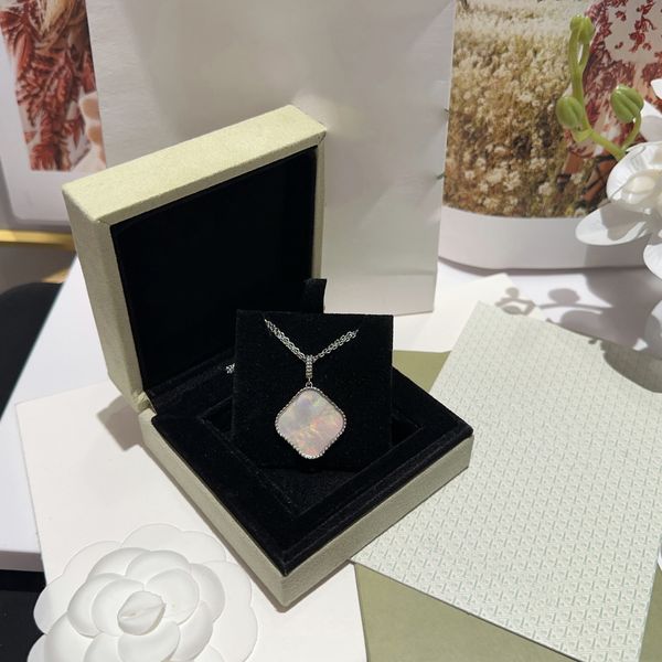 luxury 4 leaf clover necklaces pendants mother-of-pearl 18k gold plated women engagement jewelry gift, Silver
luxury 4 leaf clover necklaces pendants mother-of-pearl 18k gold plated women engagement jewelry gift, Silver