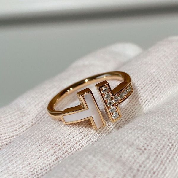 womens designer ring couple jewelry band titanium steel with diamonds casual fashion street classic gold silver rose optional
womens designer ring couple jewelry band titanium steel with diamonds casual fashion street classic gold silver rose optional