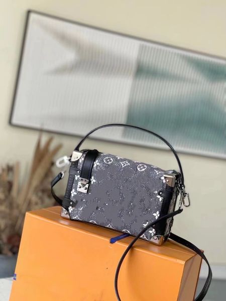 m21460 new luxury high-quality women's bag denim shoulder bag handbag
m21460 new luxury high-quality women's bag denim shoulder bag handbag