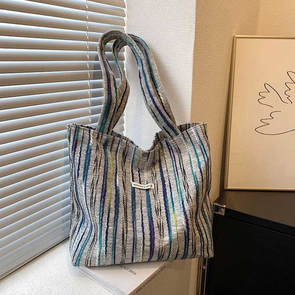version personalized trend shoulder bag large capacity shopping bag leisure tote bag college student class bag commuting bag
version personalized trend shoulder bag large capacity shopping bag leisure tote bag college student class bag commuting bag