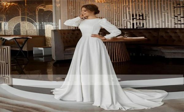 2022 simple soft satin weddding dresses elegant crew neck bride dress long sleeves muslim sweep train a line bridal gowns vestido 7461884, White
2022 simple soft satin weddding dresses elegant crew neck bride dress long sleeves muslim sweep train a line bridal gowns vestido 7461884, White